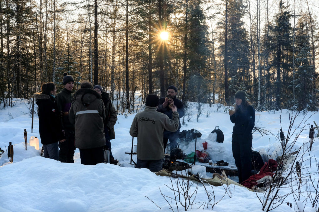 Gouter pendant le premier jour du raid en laponie suédoisse